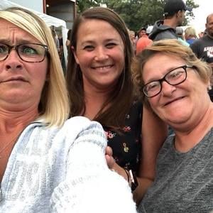 Meet your Posher, Connie